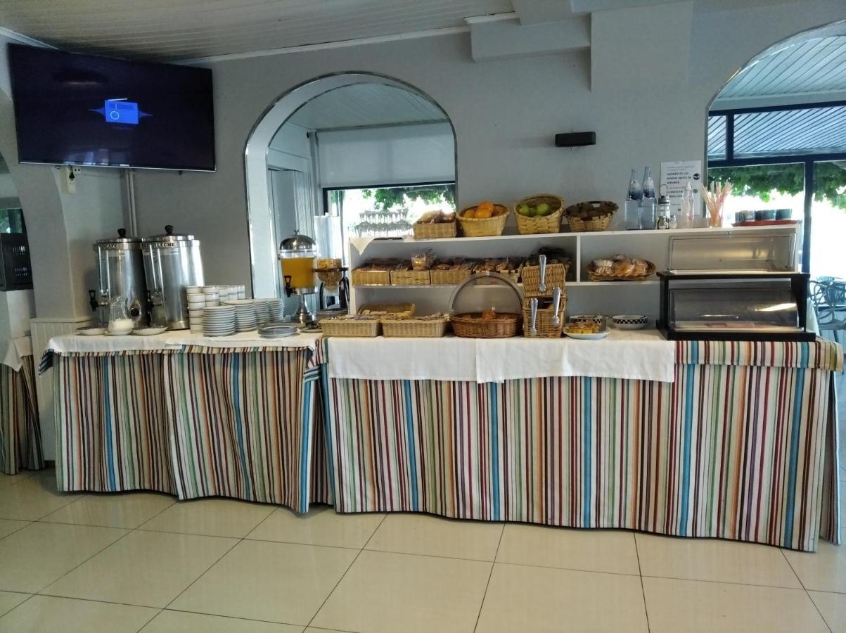 Hotel Miramar Nigran Bagian luar foto