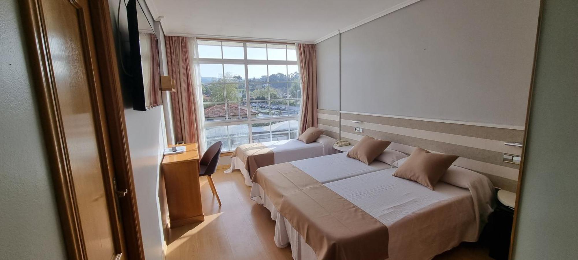 Hotel Miramar Nigran Bagian luar foto