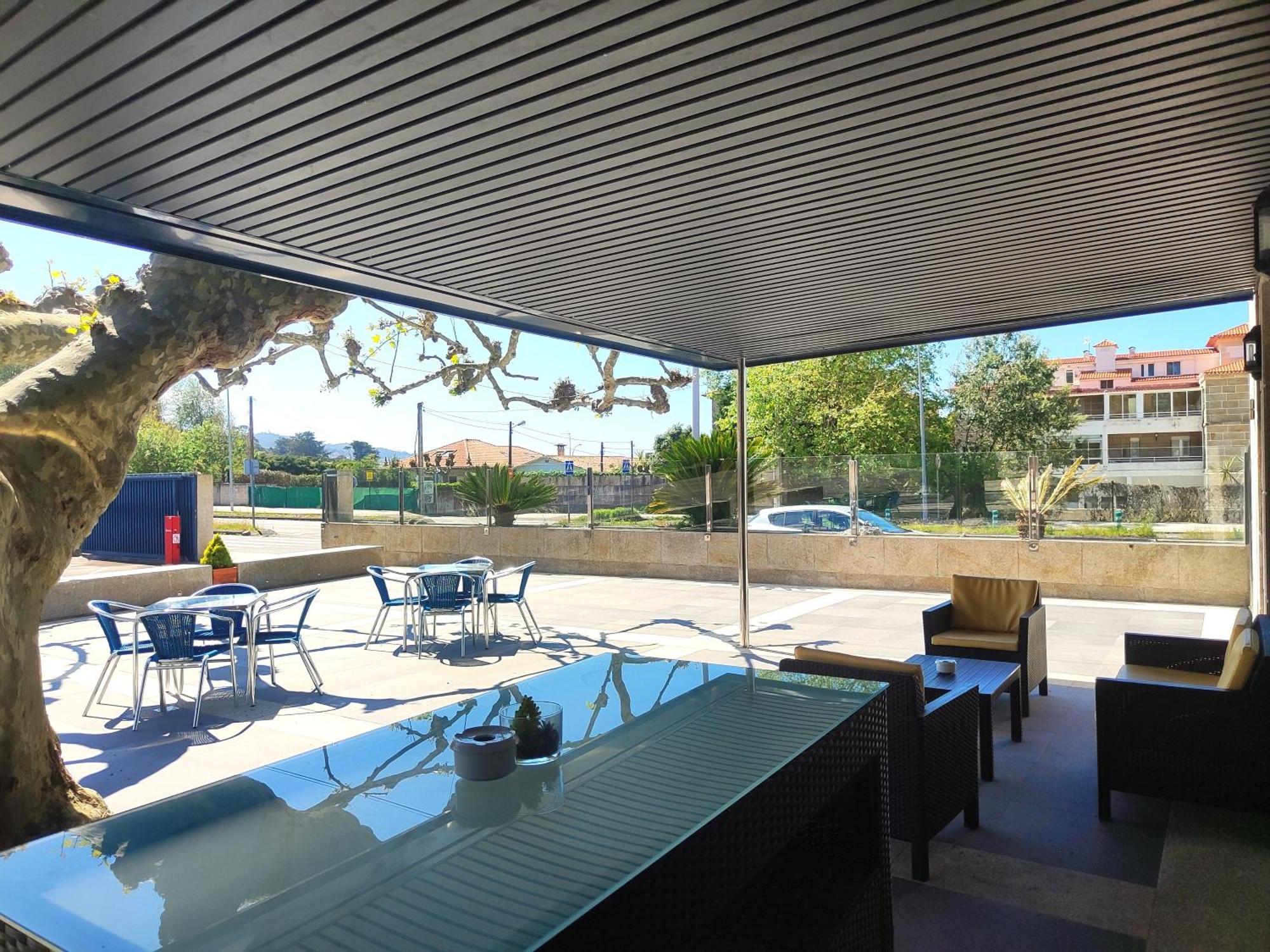 Hotel Miramar Nigran Bagian luar foto